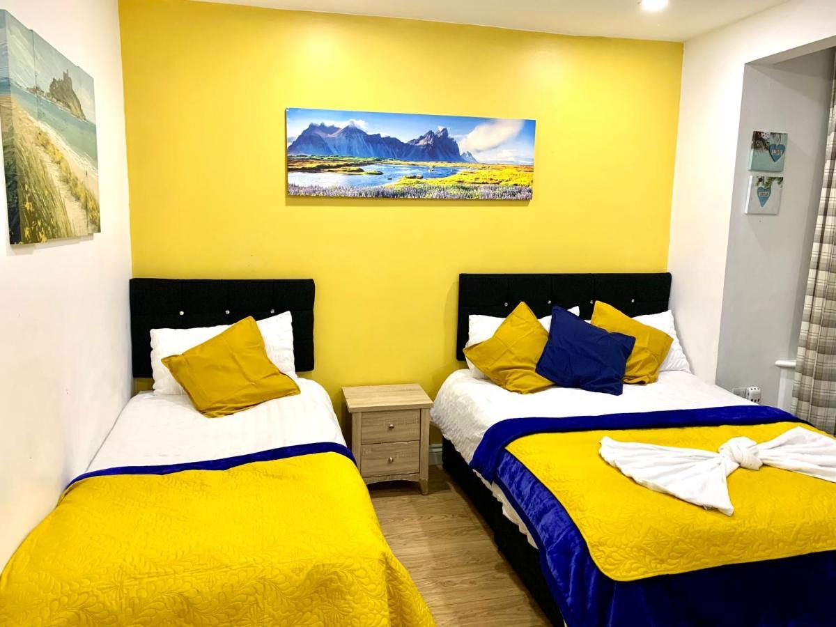 London 2 Bedroom Apartment, Kitchen, Reception And Private Garden ภายนอก รูปภาพ
